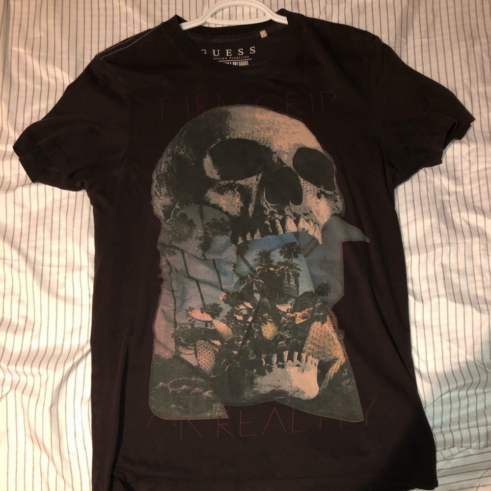 Guess Extra Small Mens t shirt